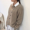 Ashley™| Maglione con bottoni